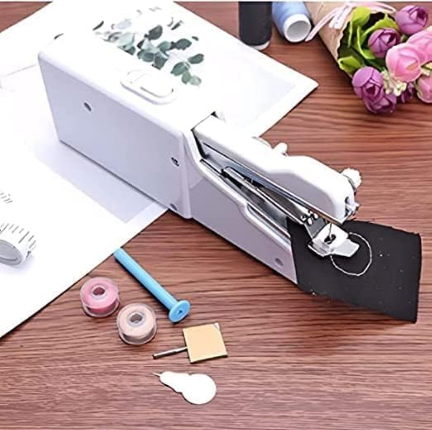 Handheld Mini Portable Hand Sewing Machine Stapler Style Silai Machine Electric Handy Stitch